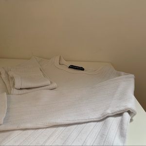 Cropped long sleeved white top - Brandy Melville